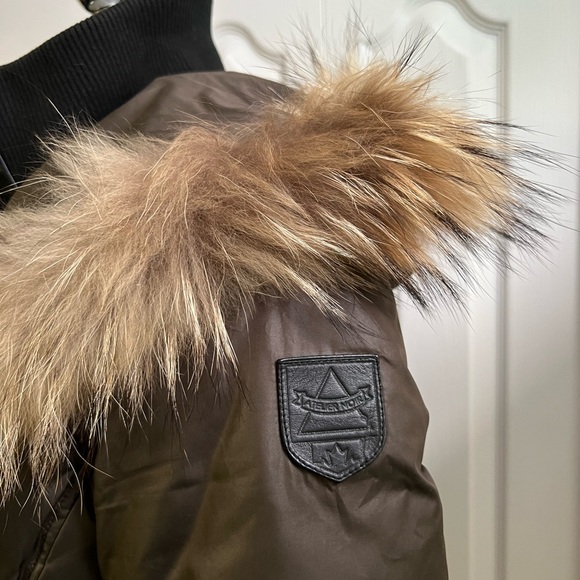 RUDSAK Olive Green Fur-Trimmed Women’s Parka Jacket - Picture 3 of 13
